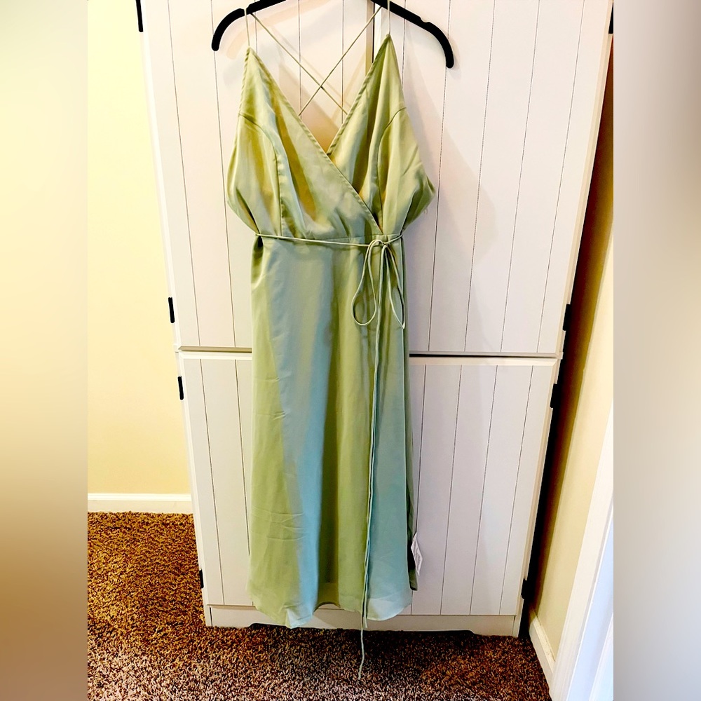 ASOS Solid wrap Bridesmaid Maxi dress in Mint Size 10 NWT - Picture 7 of 7